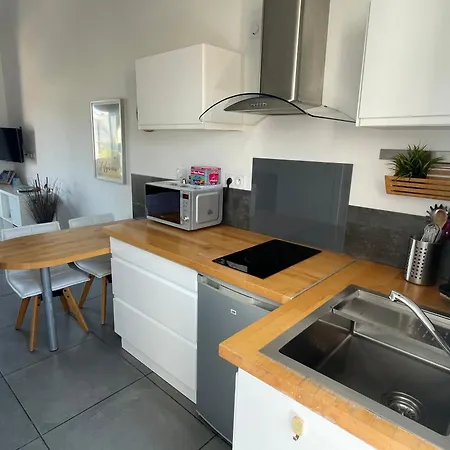 A 400 M Confort Terrasse Clim Parking Apartmán Hyères