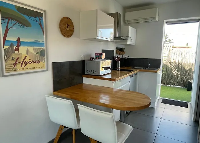 Appartement A 400 M Confort Terrasse Clim Parking Hyères