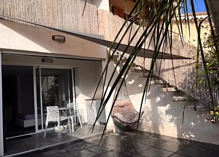 A 400 M Confort Terrasse Clim Parking Appartement *